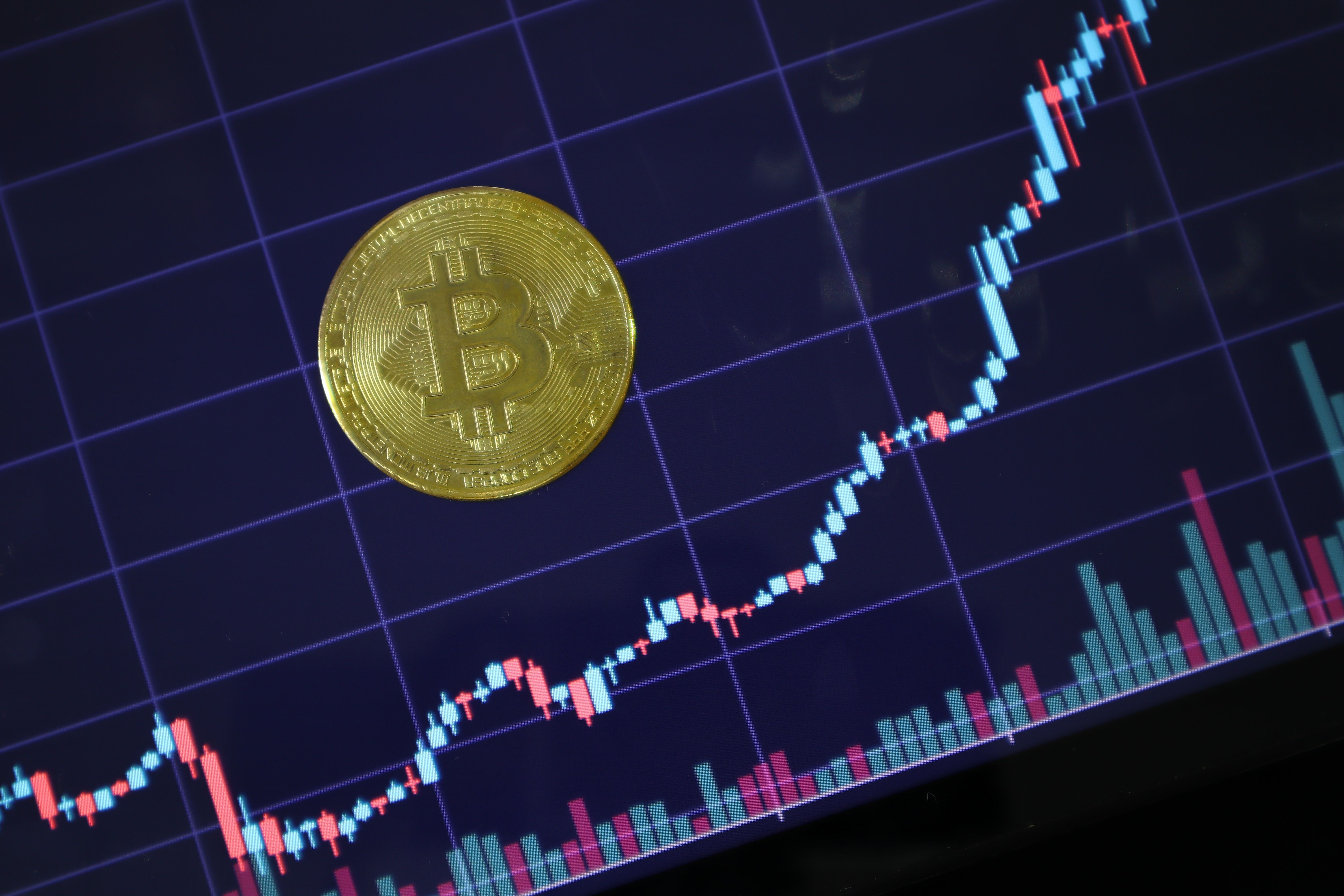 Bitcoin's February Lows in Sight? Traders Bet on Deeper Slump